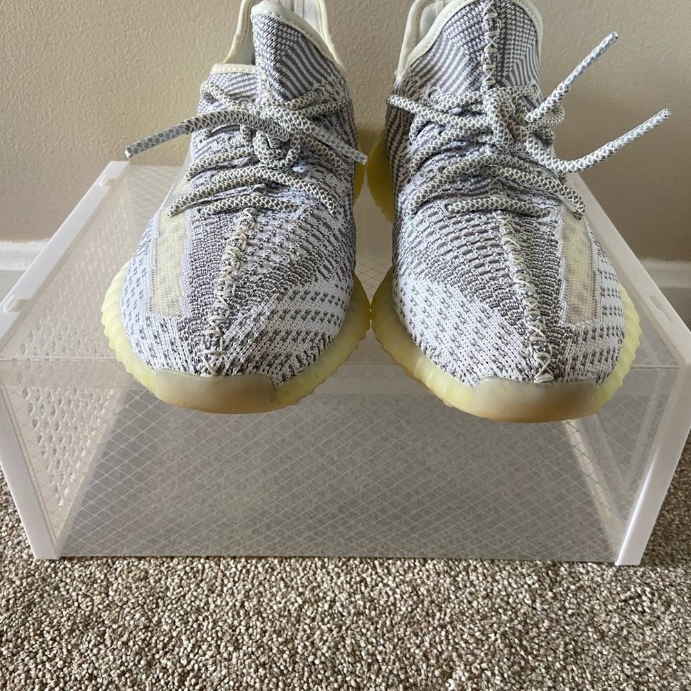 Adidas Yeezy Boost 350 V2 “static non-reflective” 2023 - Picture 2 of 3